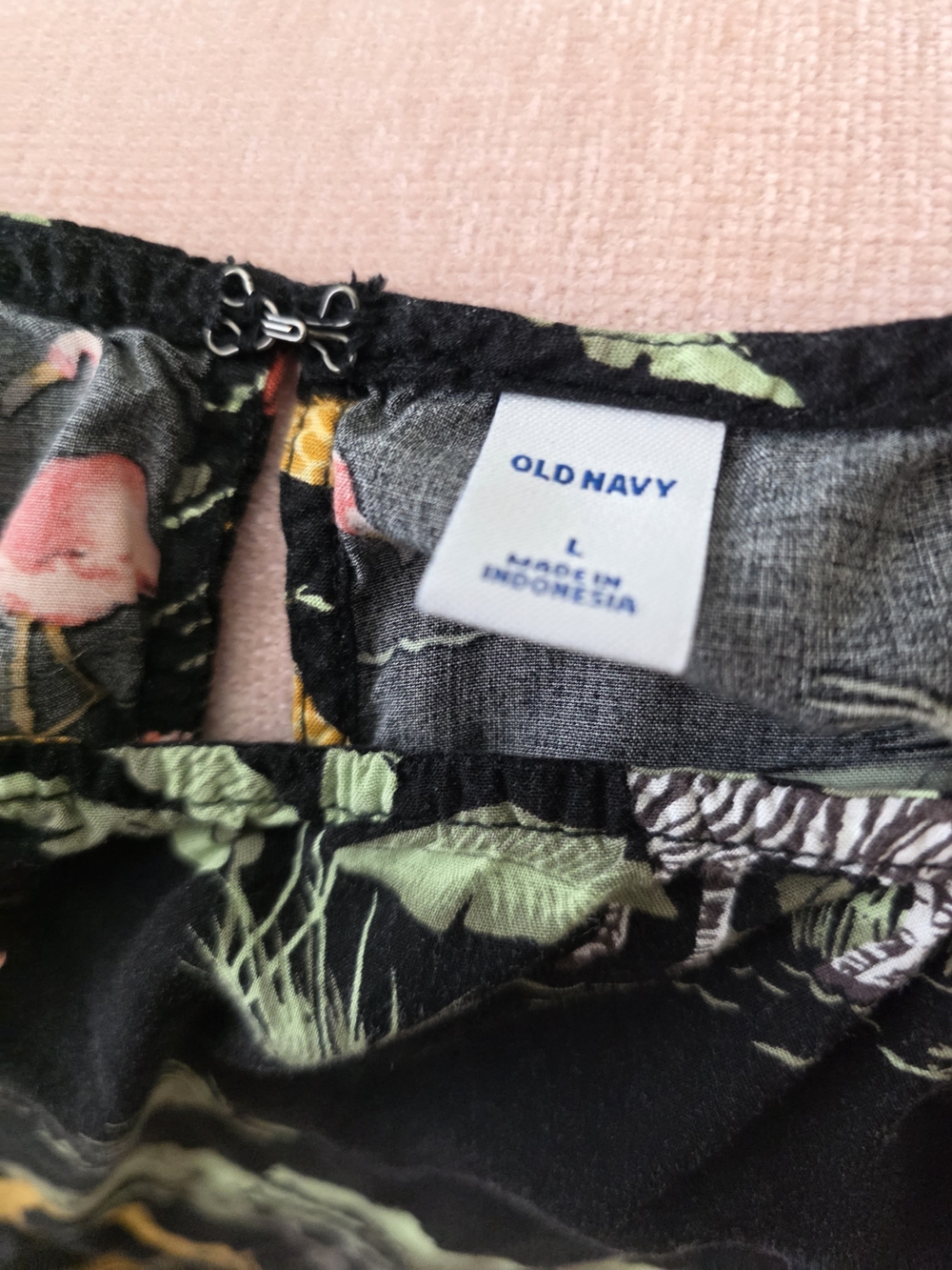 Black Tropical Animal Print Halter Tank Top Old Navy Zoo Large - Picture 2 of 5
